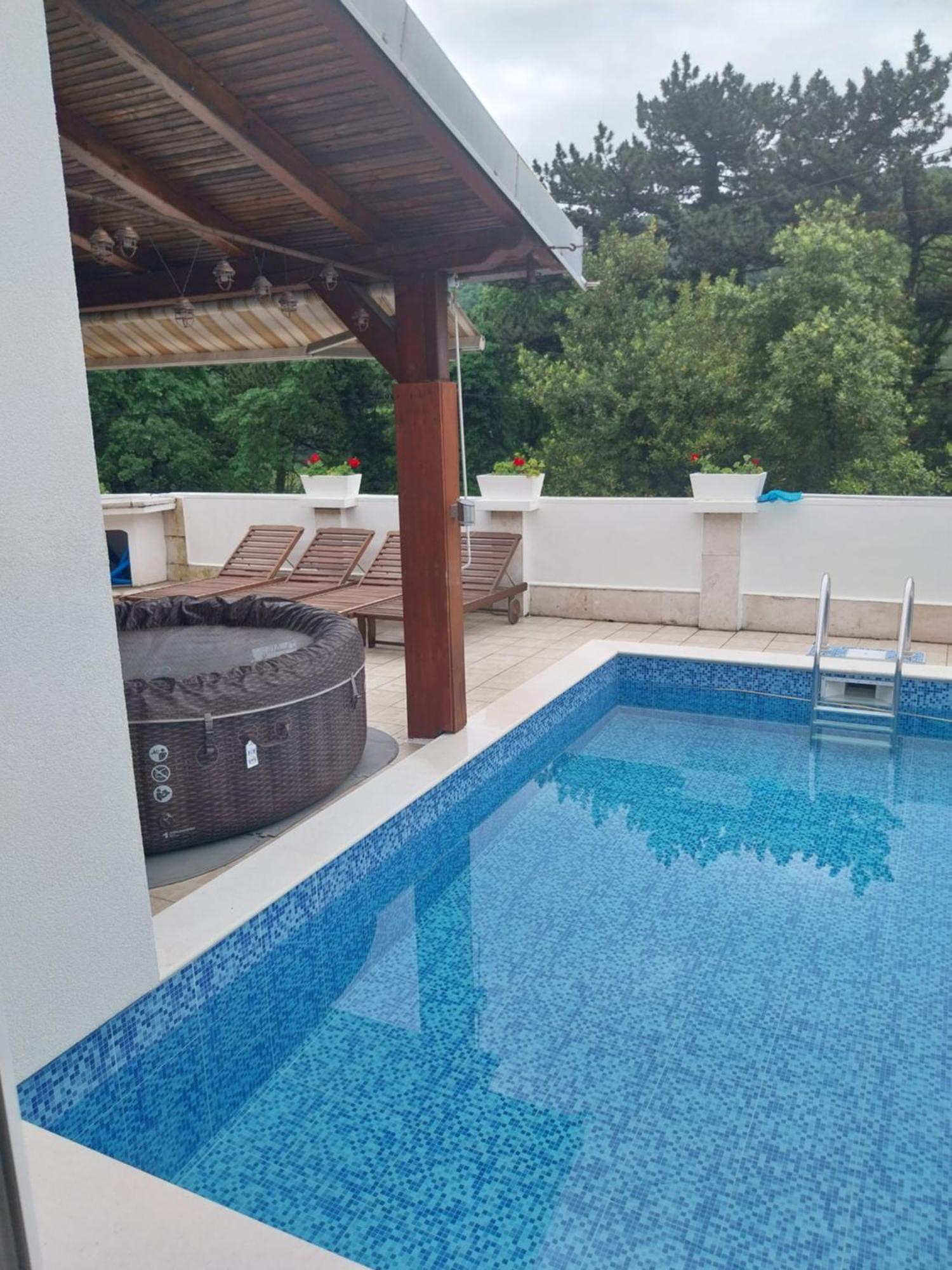 Vila Brig 108 - Private Swimming Pool And Jacuzzi Rijeka Exterior photo